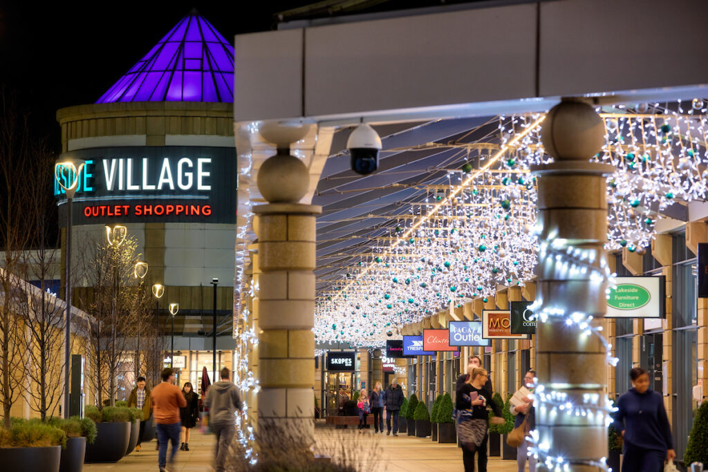 Christmas at Lakeside Village